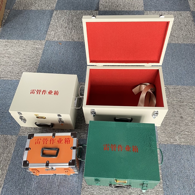 海珠爆破工程作业箱如何选择？玻璃钢与传统材质的全面对比